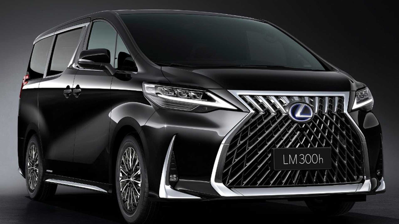 Illustration for article titled This Lexus LM Minivan Might Be the Ugliest Thing I've Ever Seen and it's Beautiful